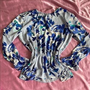 Nordstrom Rack Blue Floral Top 💙